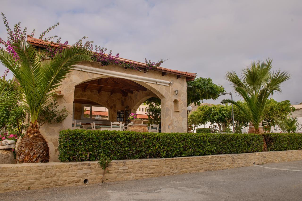 Hotel Kiklamino كالاماكي المظهر الخارجي الصورة