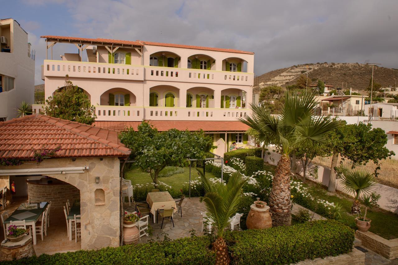Hotel Kiklamino كالاماكي المظهر الخارجي الصورة